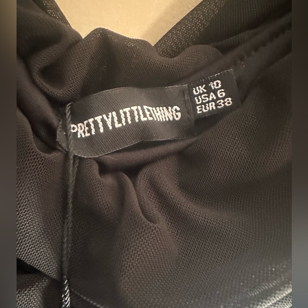 Pretty Little Thing Ruched Dress - Picture 2 of 3